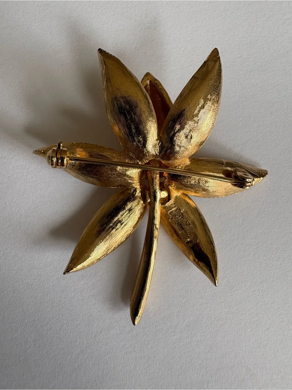 Vintage Kramer Clear Rhinestone Gold Tone Flower Brooch Pin Orchid Water Lily